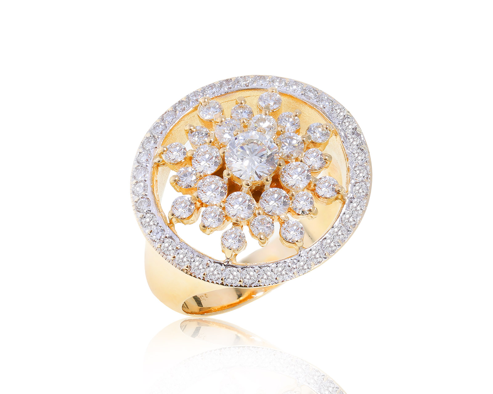 Великолепное золотое кольцо с бриллиантами 2.03ct