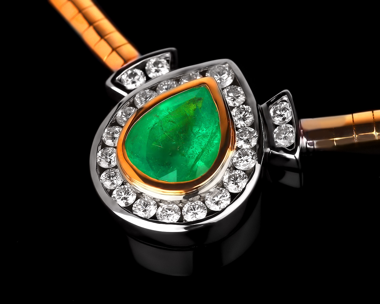 Золотое колье с бриллиантами 1.50ct и изумрудом 3.75ct 100417/2