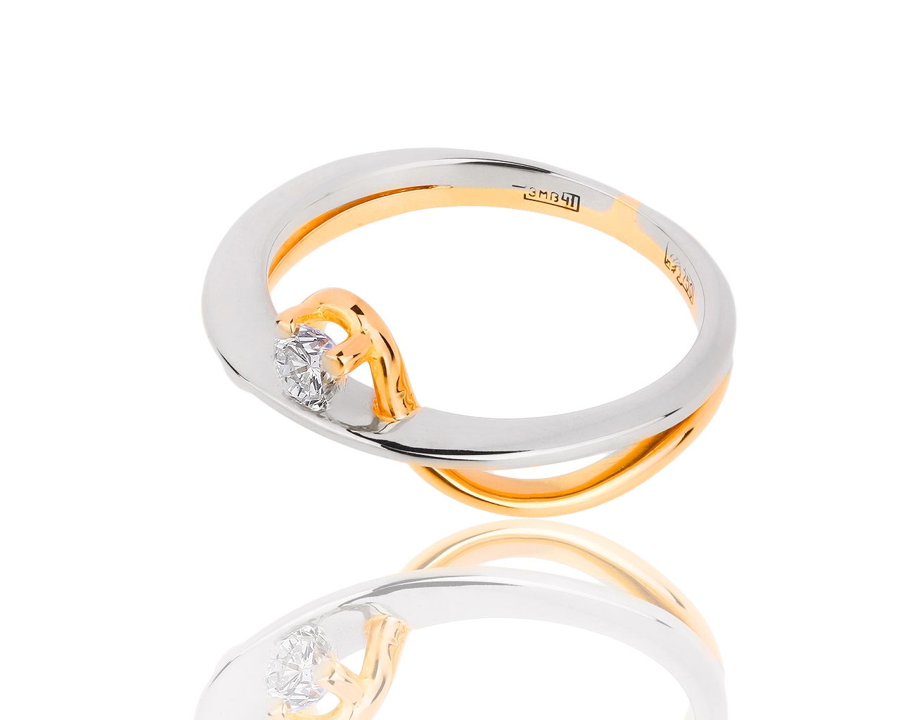 Витое золотое кольцо с бриллиантом 0.20ct
