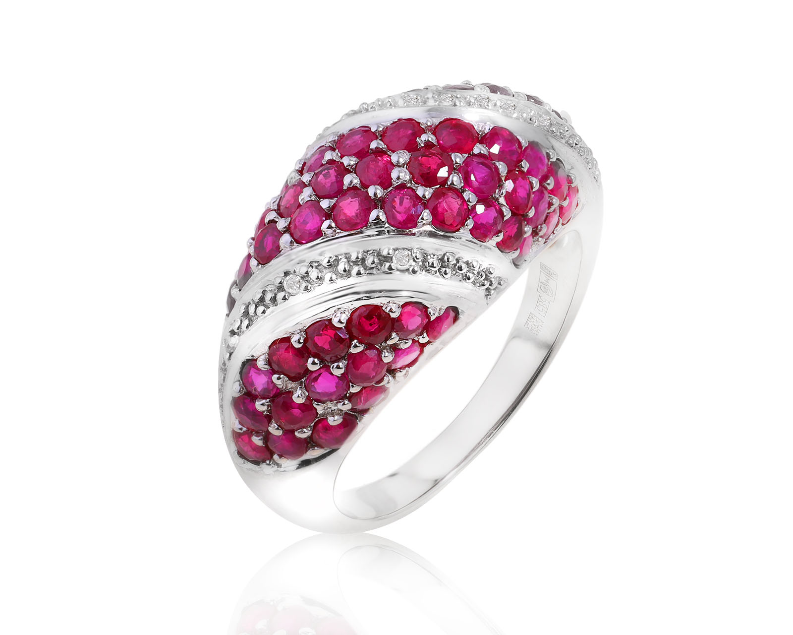 Золотое кольцо с рубинами 3.93ct и бриллиантами 0.03ct 250824/1