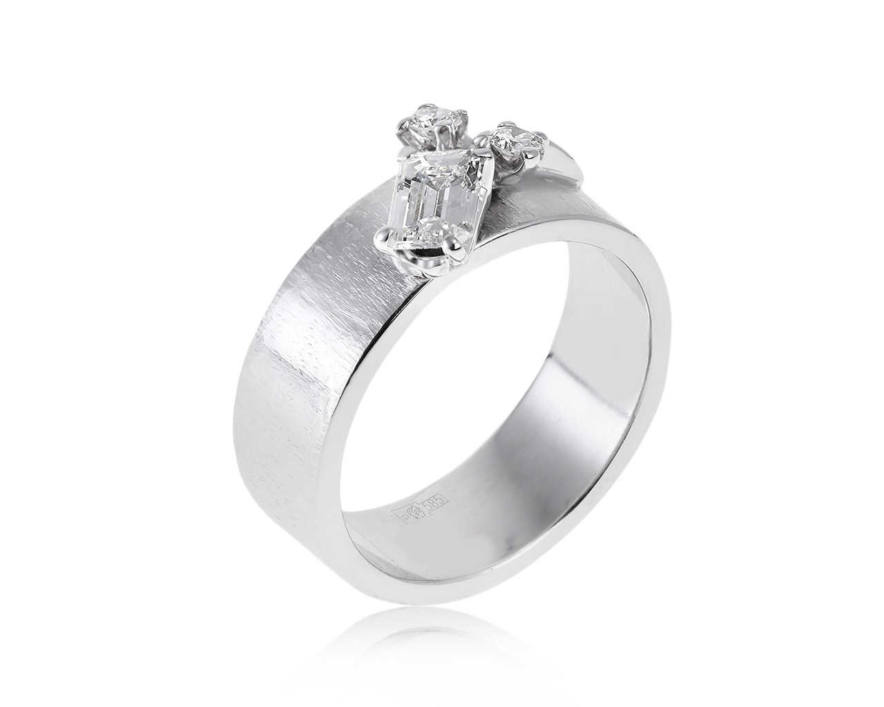 Притягательное золотое кольцо с бриллиантами 0.45ct 240121/1