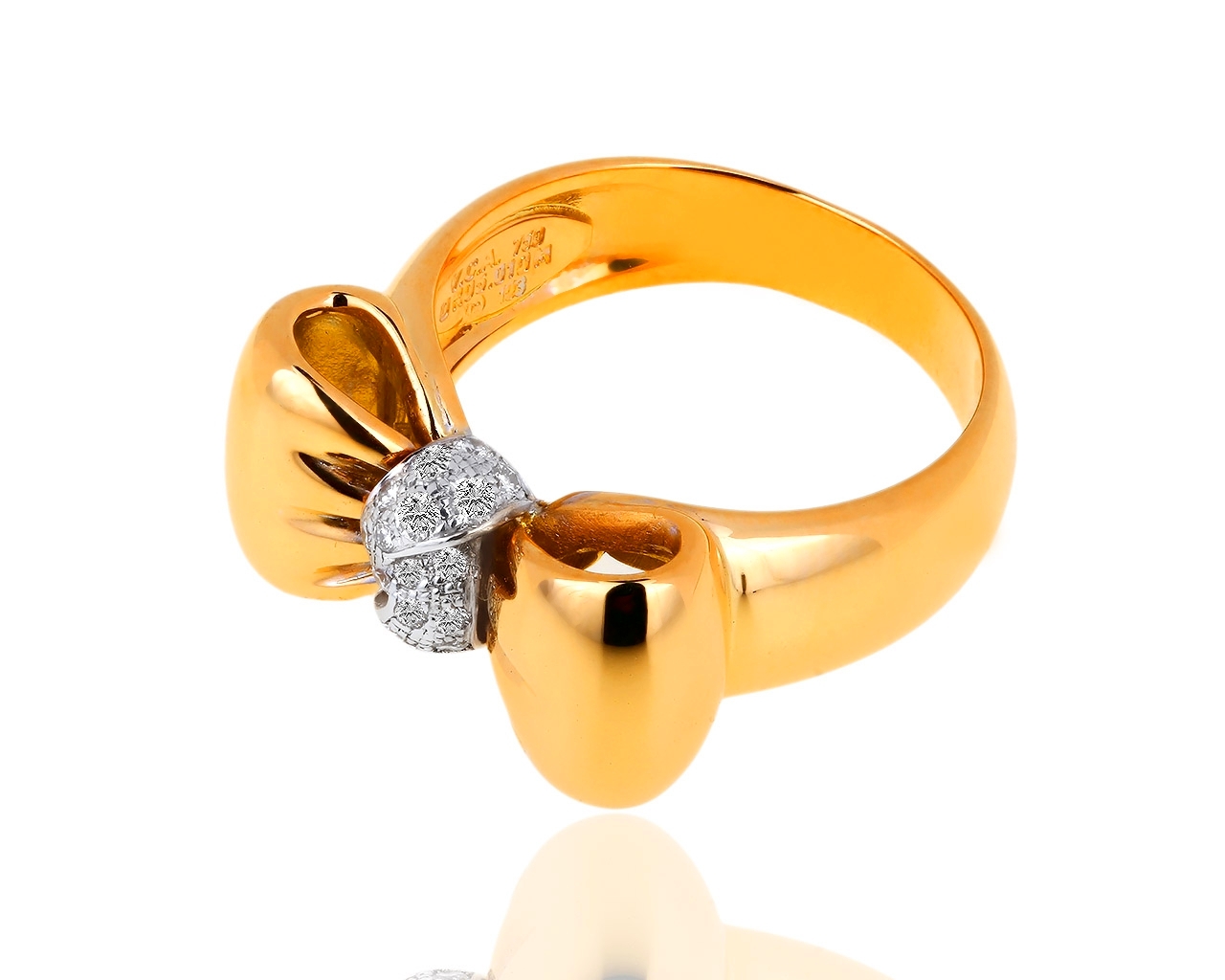 Золотое кольцо с бриллиантами 0.22ct Van Cleef & Arpels