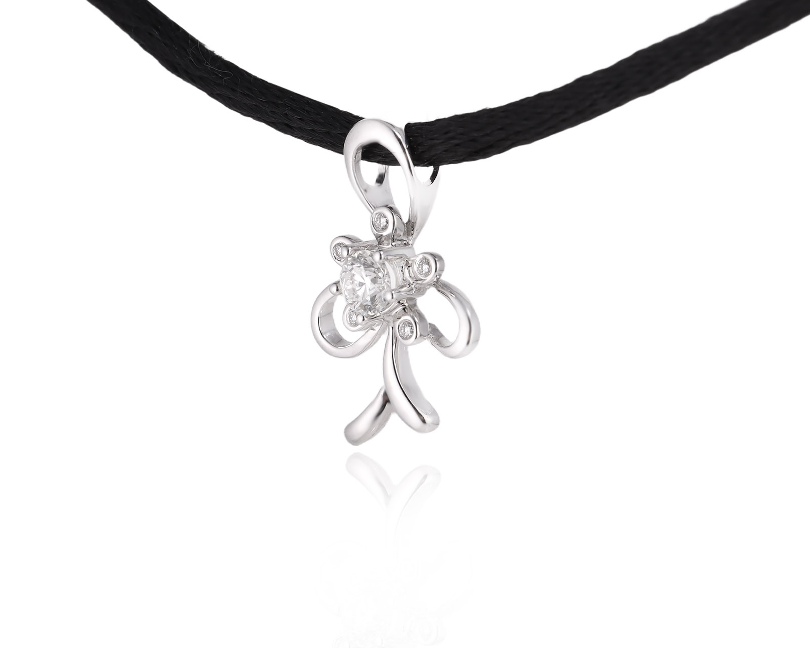 Золотой кулон с бриллиантами 0.27ct