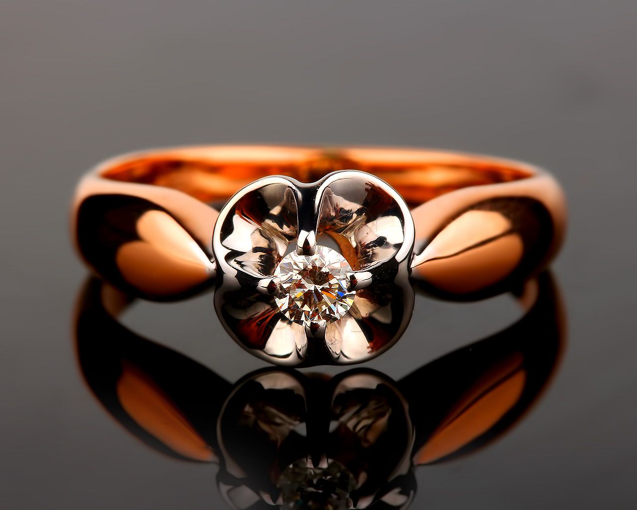 Классическое золотое кольцо с бриллиантом 0.14ct 100616/21 Классическое золотое кольцо с бриллиантом 0.14ct 100616/21