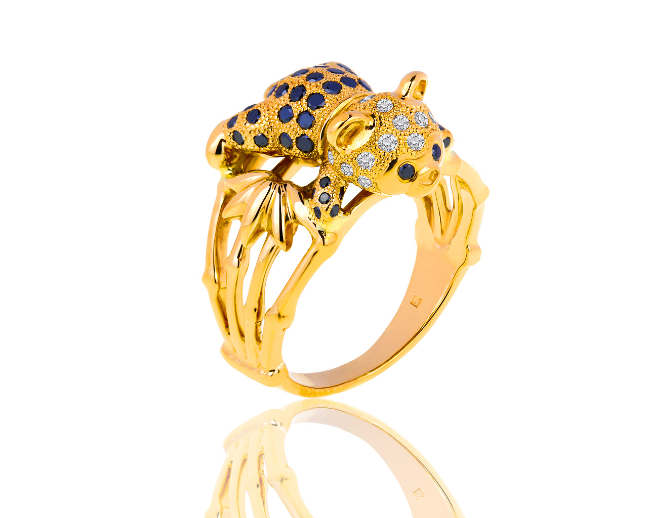 Золотое кольцо с черными и белыми бриллиантами 0.33ct 250419/26