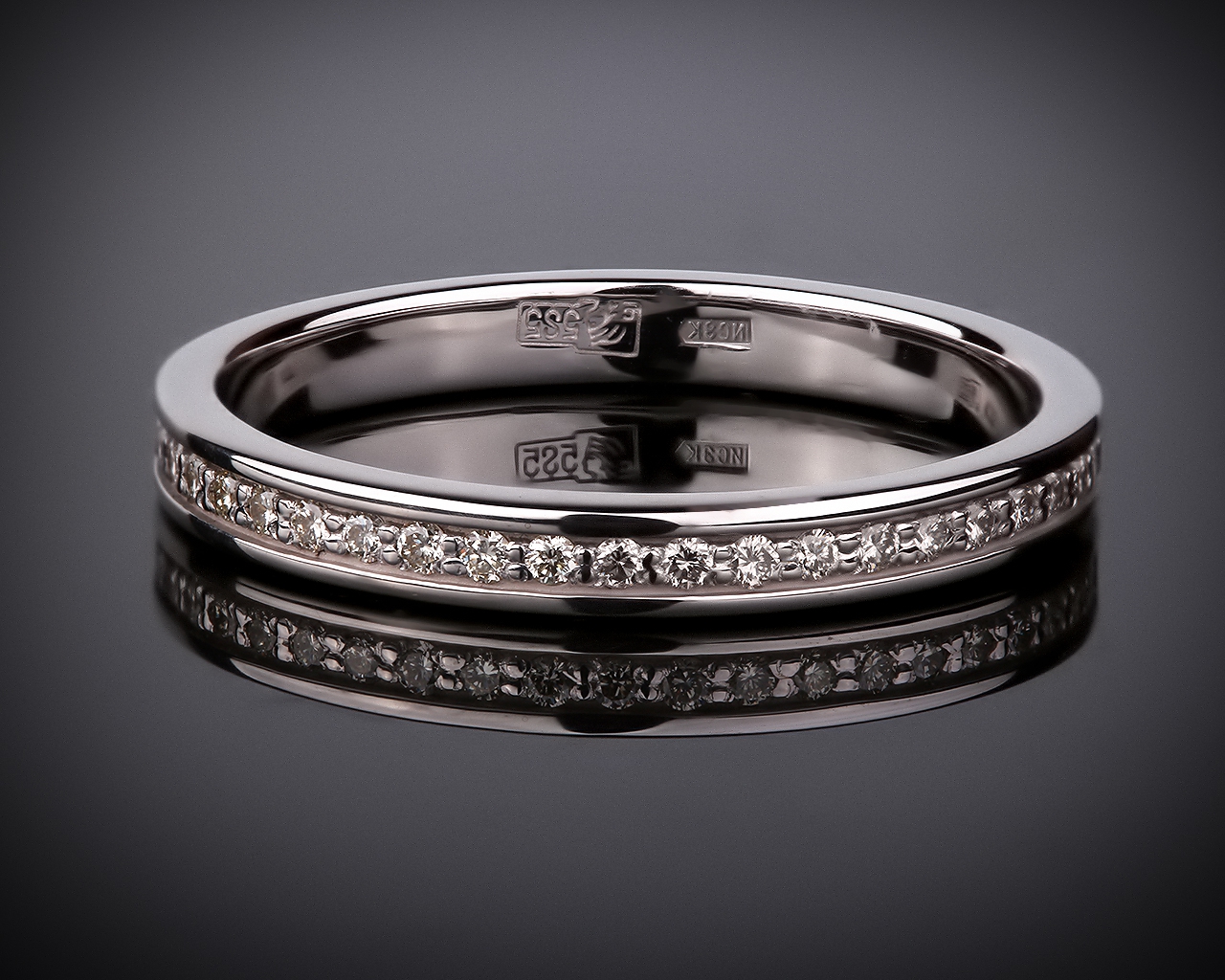 Золотое кольцо с бриллиантовой дорожкой 0.35ct 051216/5 Золотое кольцо с бриллиантовой дорожкой 0.35ct 051216/5
