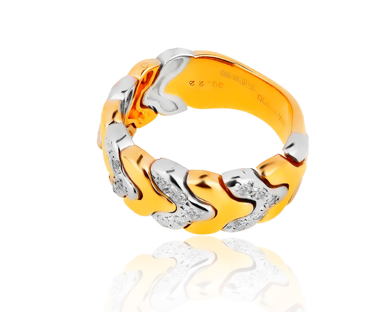 Интересное золотое кольцо с бриллиантами 0.22ct