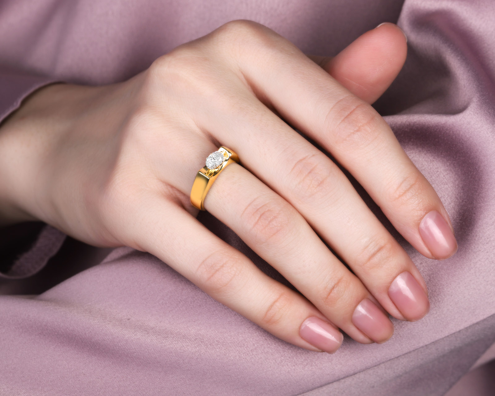 Золотое кольцо с бриллиантом 0.46ct