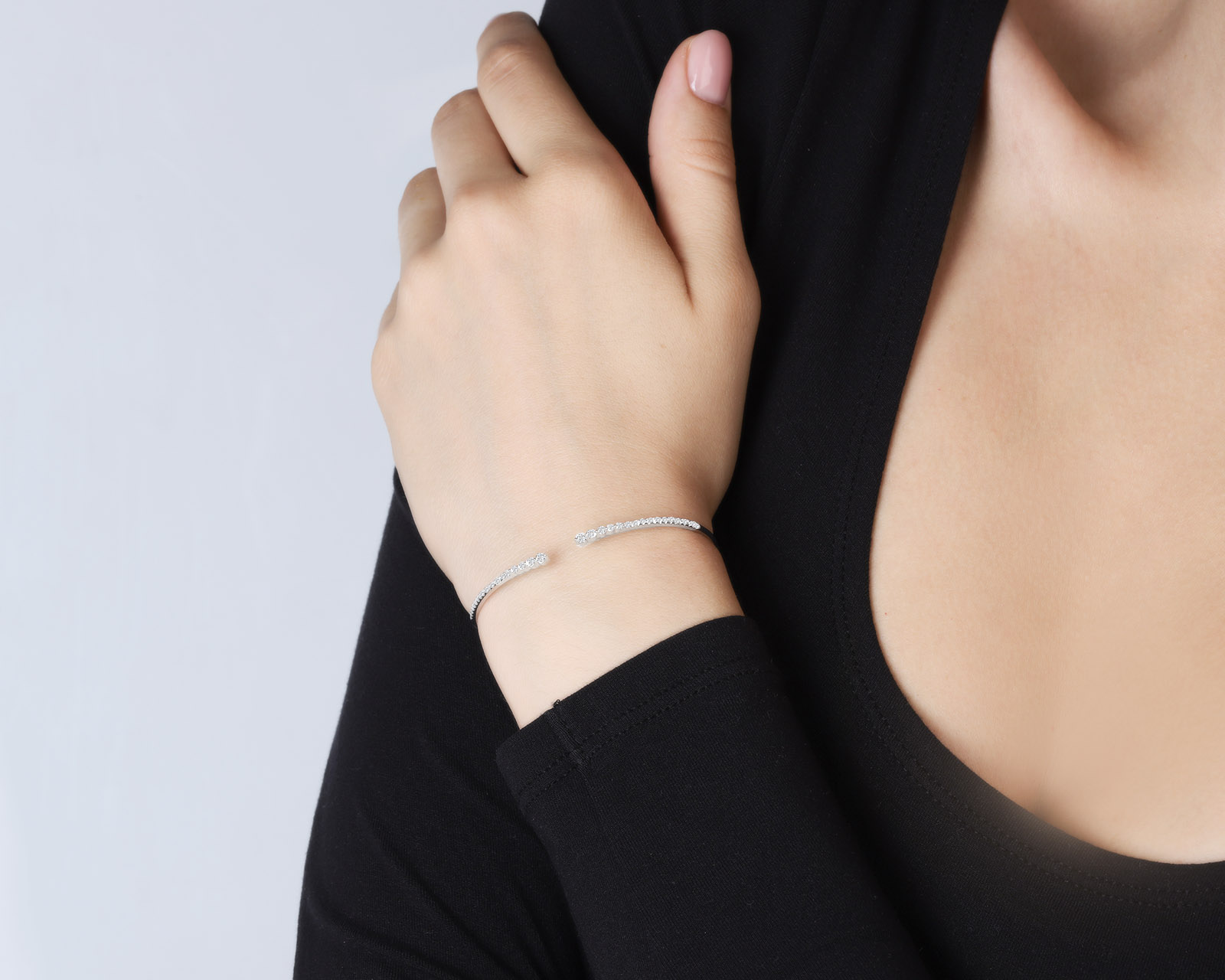 Солидный золотой браслет с бриллиантами 0.44ct