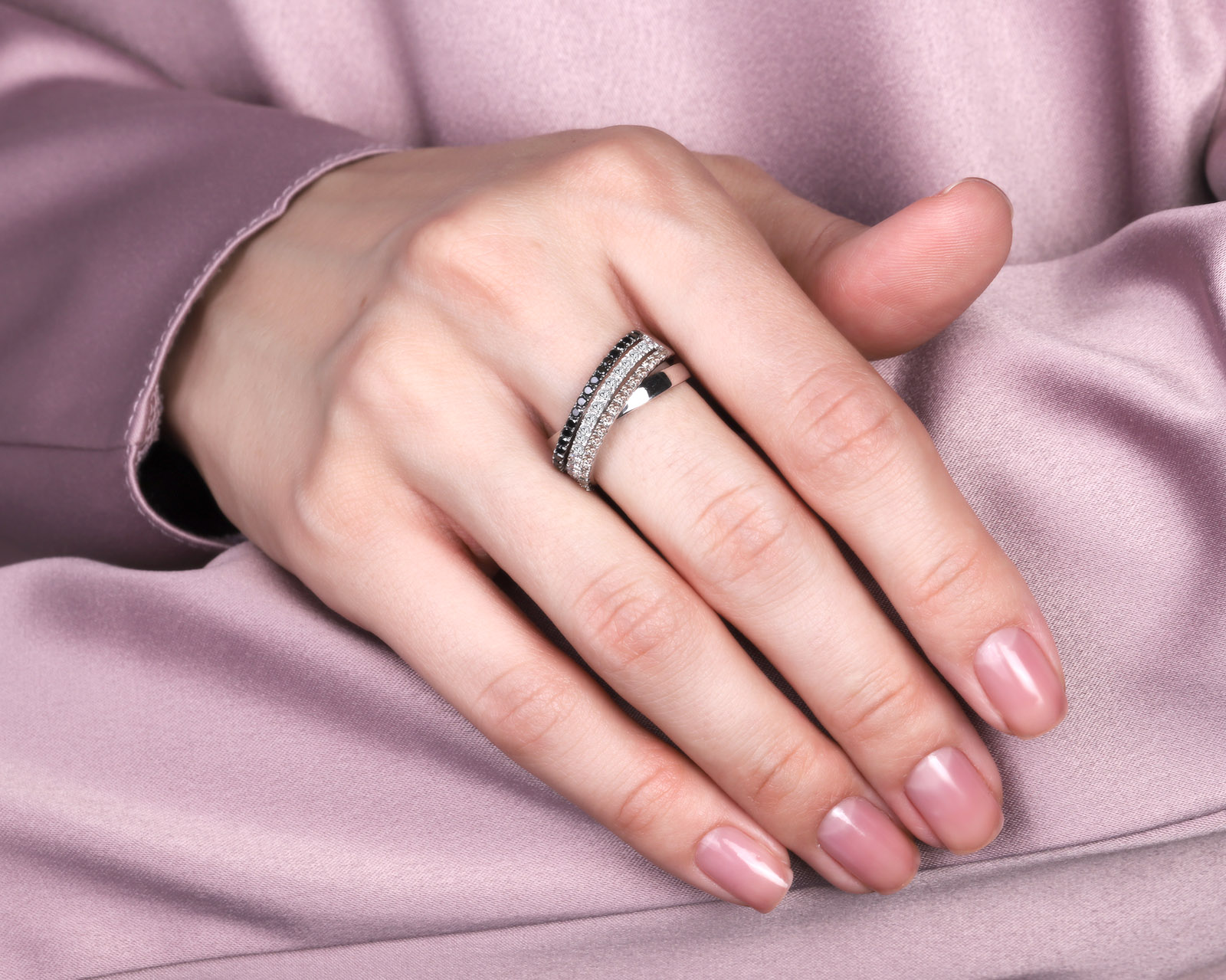 Золотое кольцо с бриллиантами 0.80ct