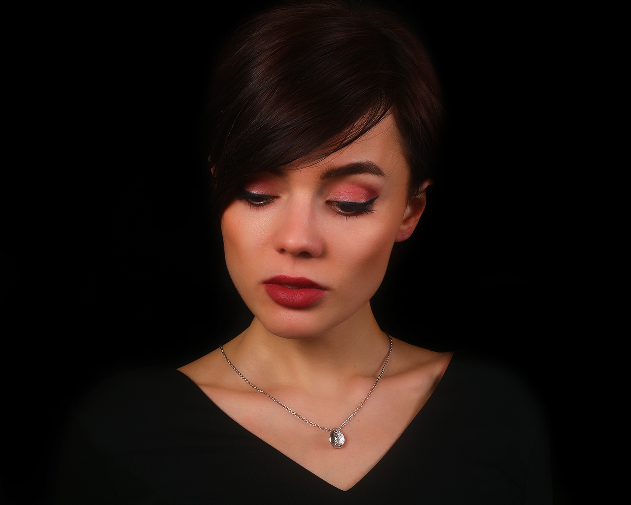 Золотой кулон с бриллиантами в хрустале Cartier