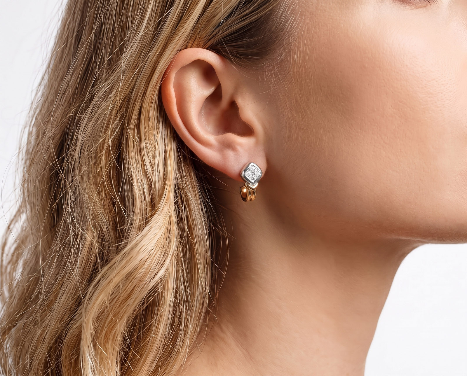 Золотые серьги с бриллиантами 0.88ct