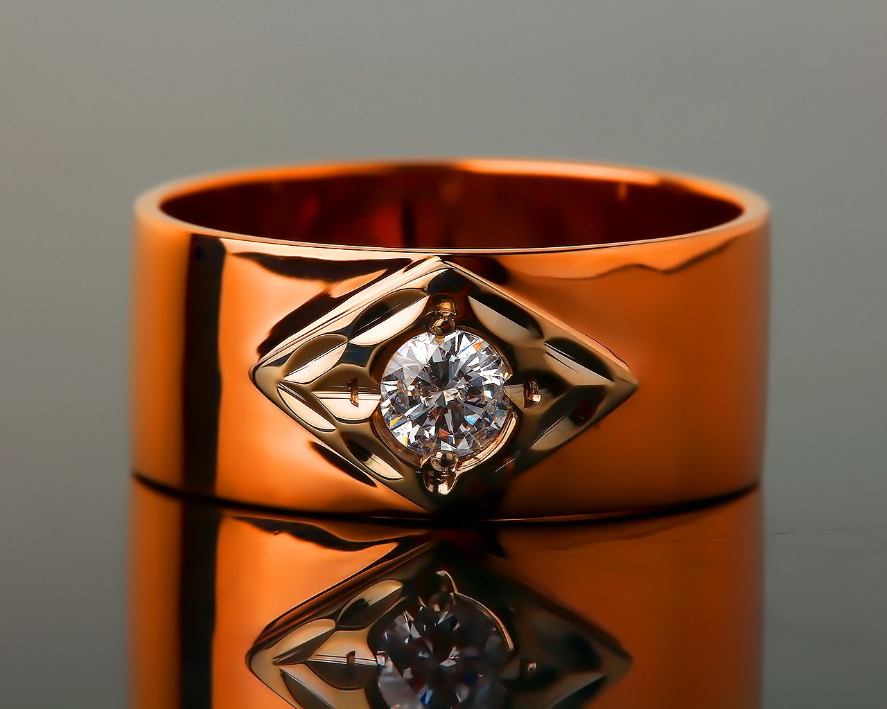 Необычное золотое кольцо с бриллиантом 0.23ct 170916/1