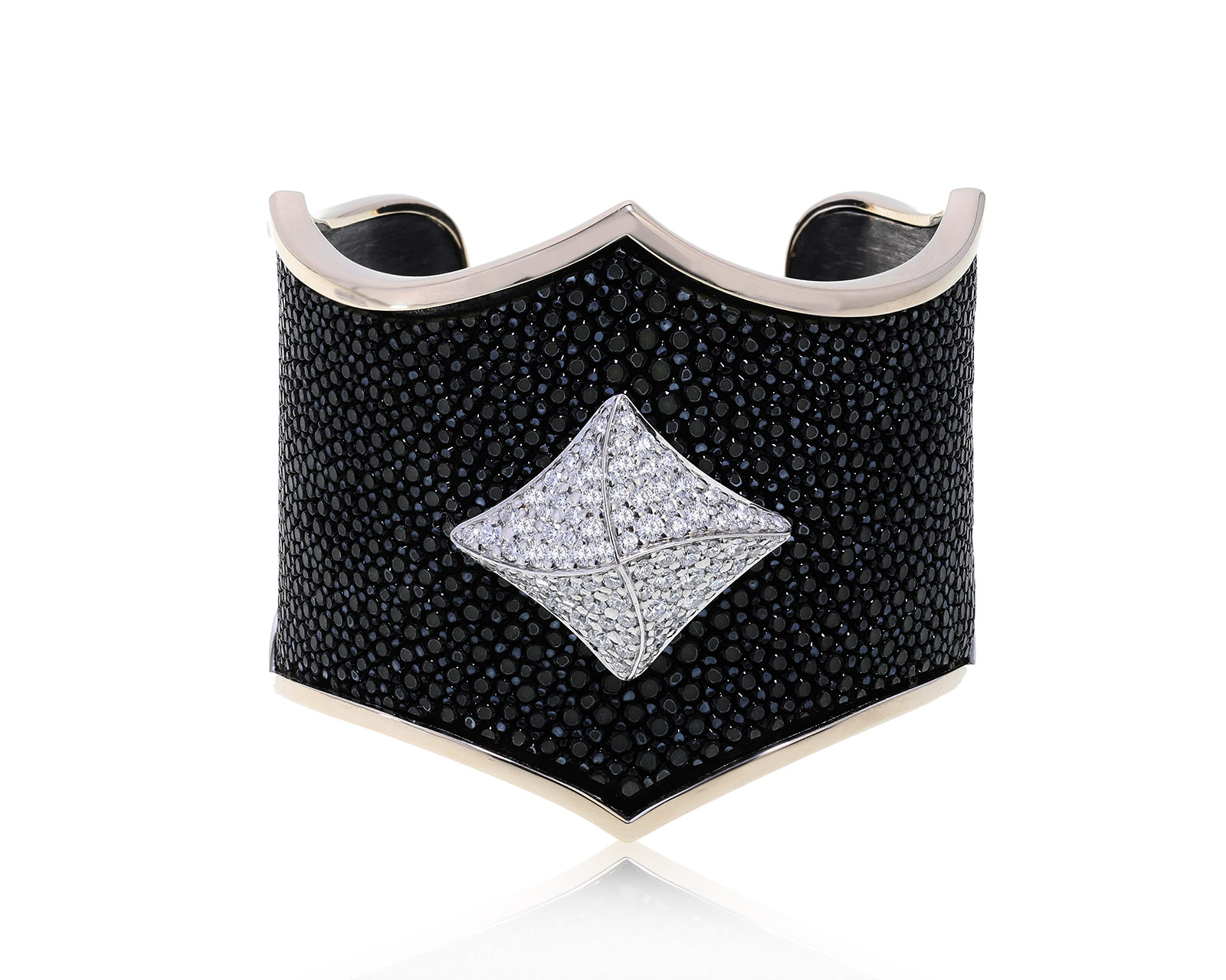 Оригинальный золотой браслет c бриллиантами 1.65ct Stephen Webster 160822/1 Оригинальный золотой браслет c бриллиантами 1.65ct Stephen Webster 160822/1