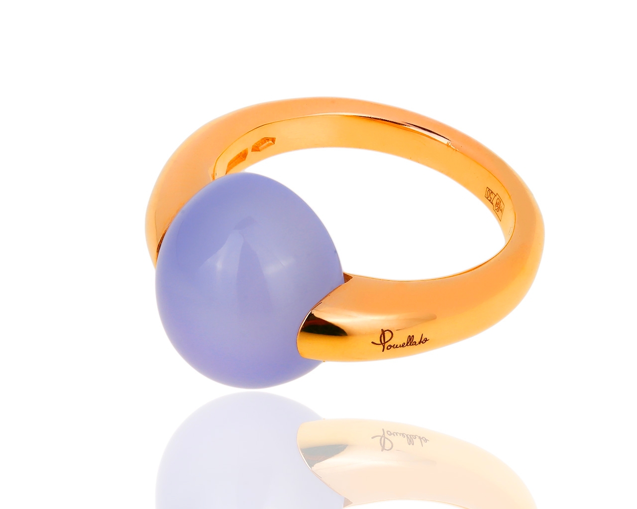 Прелестное золотое кольцо с голубым халцедоном Pomellato