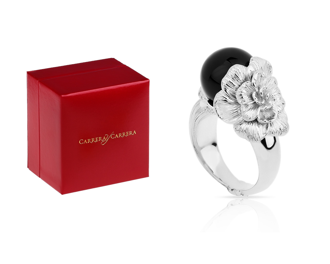 Золотое кольцо с ониксом Carrera y Carrera Gardenias