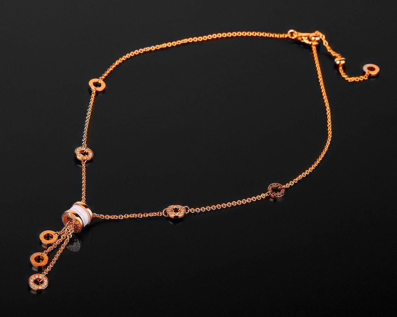 Золотое колье с бриллиантами 0.55ct Bvlgari B.Zero 1