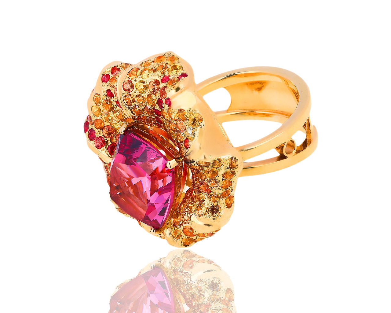 Золотое кольцо с сапфирами 3.20ct и розовой шпинелью 10.33ct