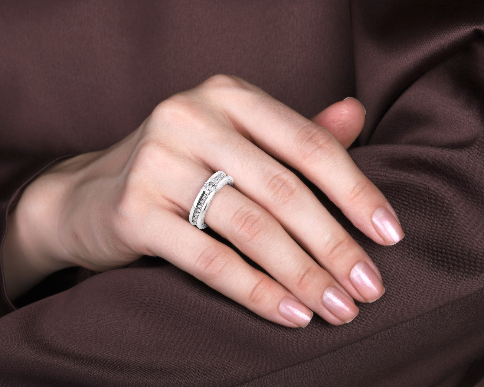 Оригинальное золотое кольцо с бриллиантами 0.44ct Bvlgari B.Zero1