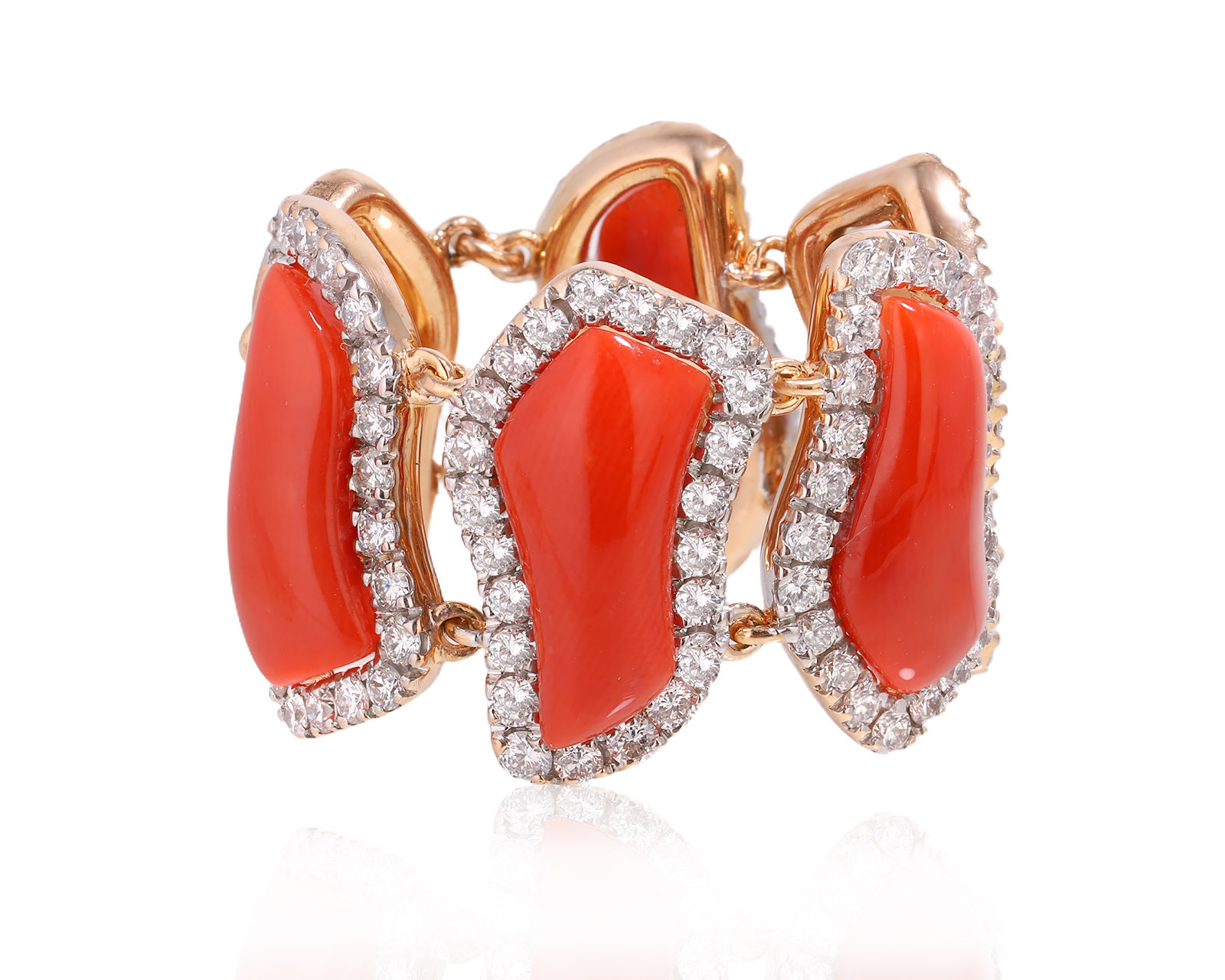 Оригинальное золотое кольцо с кораллами 4.80ct Chantecler Enchanté 290724/1