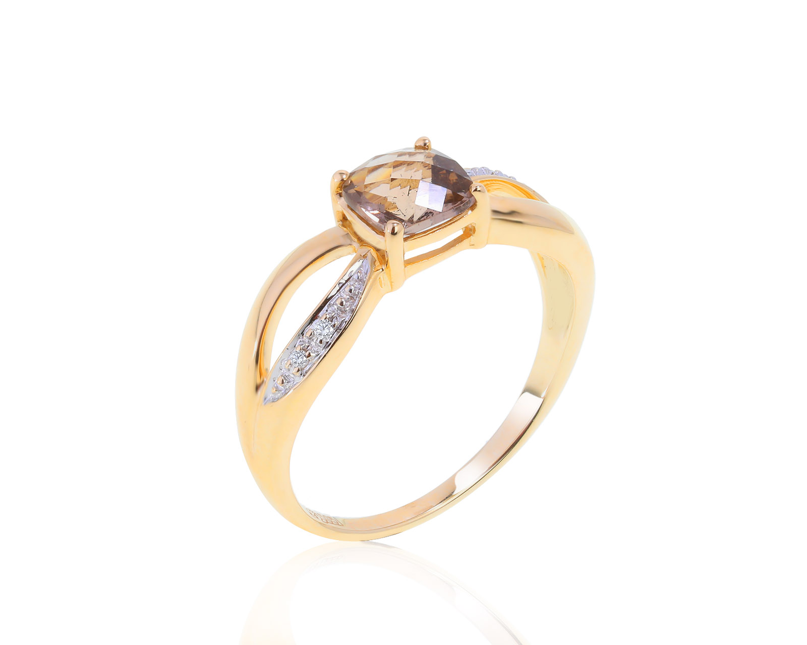 Изящное золотое кольцо с дымчатым кварцем 1.05ct