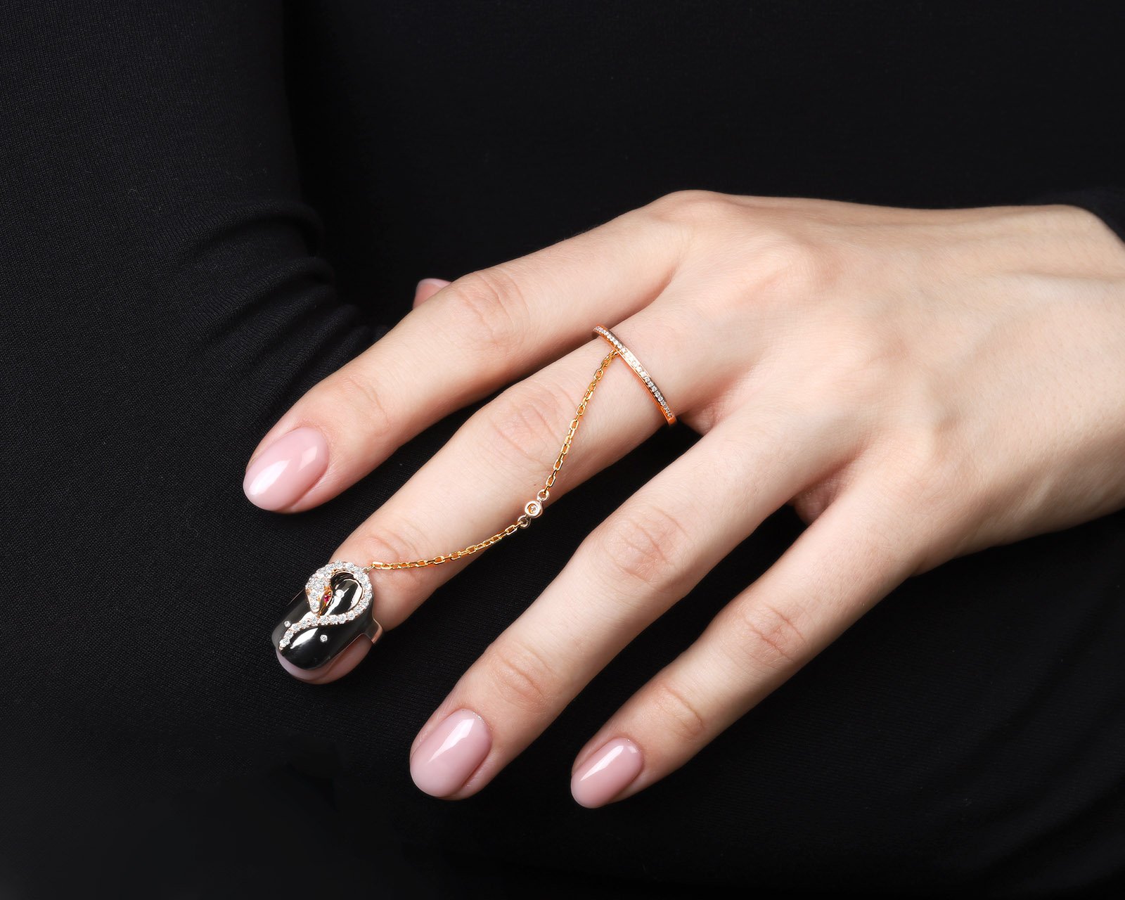 Оригинальное золотое кольцо с бриллиантами 0.40ct Roberto Bravo