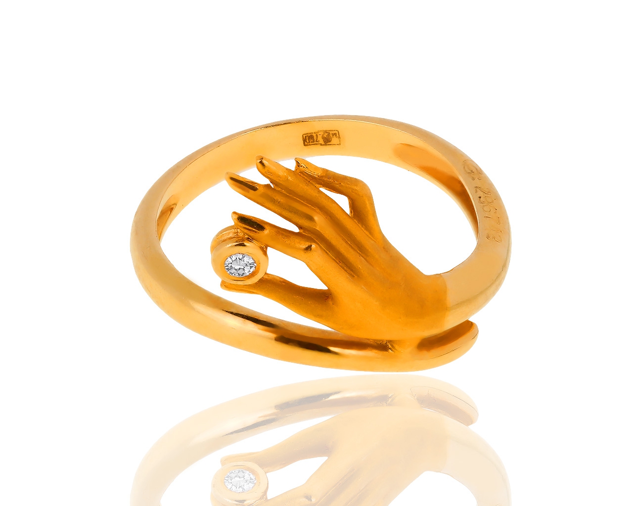 Золотое кольцо с бриллиантом Carrera y Carrera Privada de Manuel