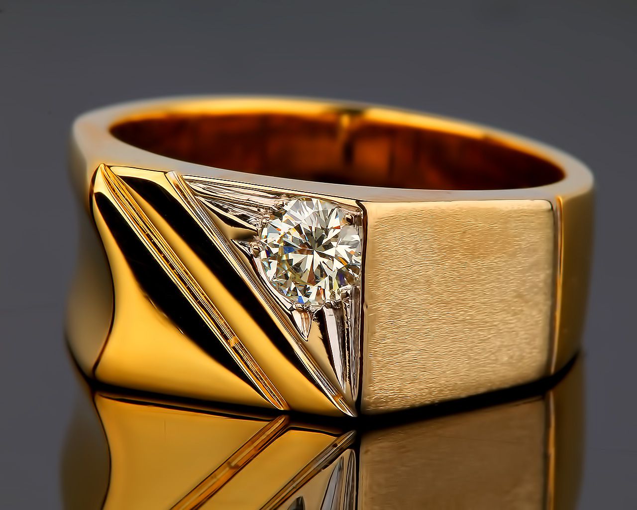 Солидное золотое кольцо с бриллиантами 0.35ct 140316/2