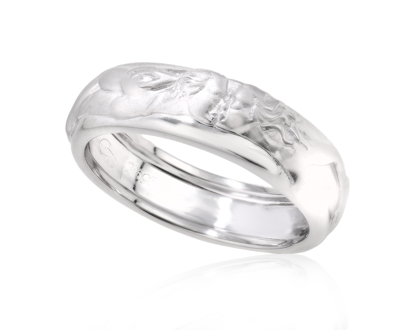 Оригинальное золотое кольцо Carrera y Carrera Infinito