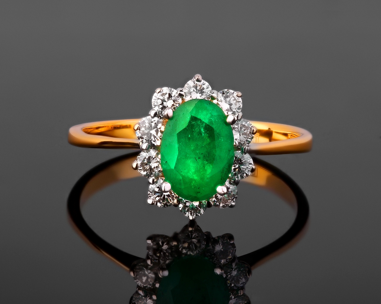 Бриллиантовое золотое кольцо с изумрудом 0.60ct 141117/26