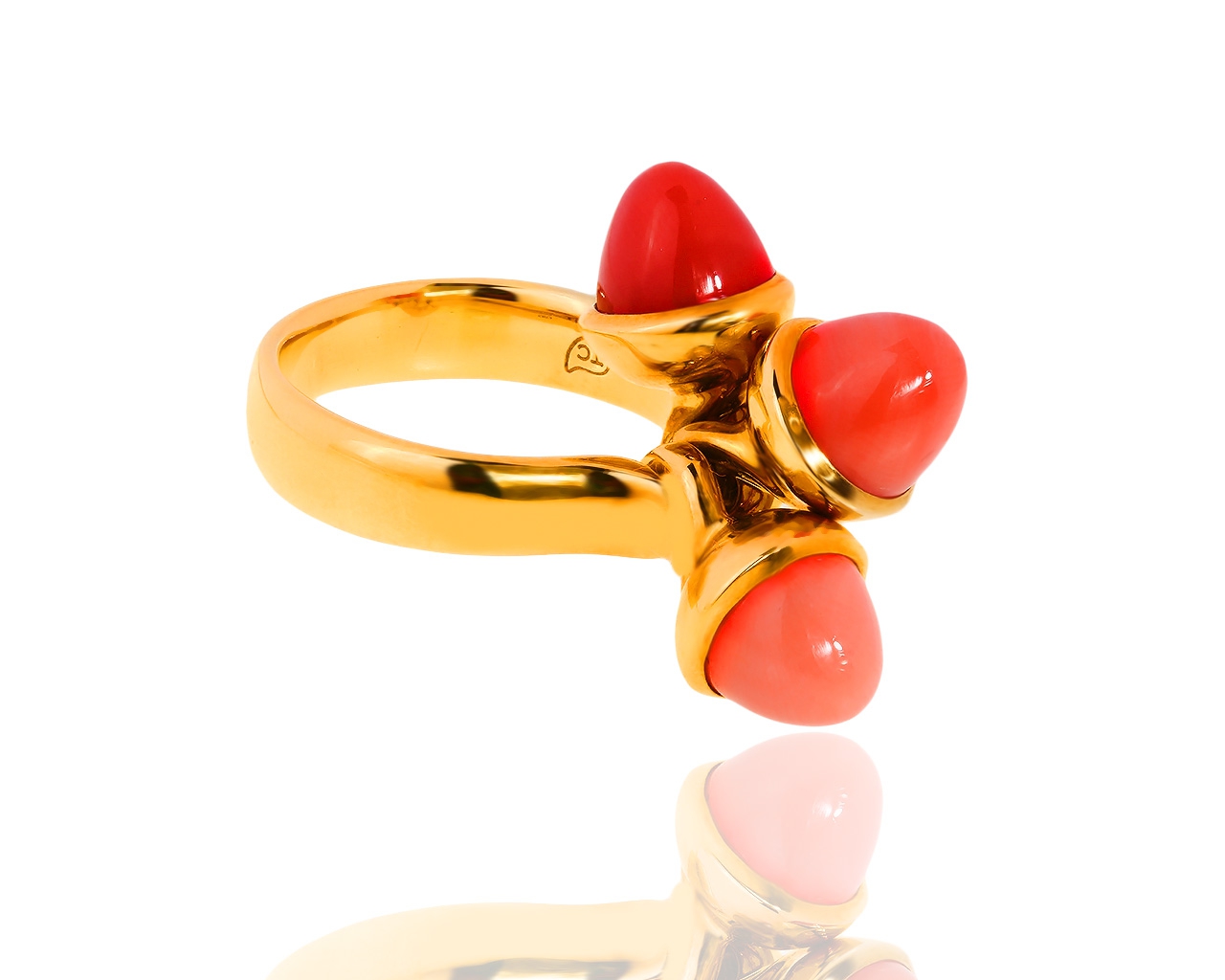 Оригинальное золотое кольцо с кораллом Tamara Сomolli Mikado