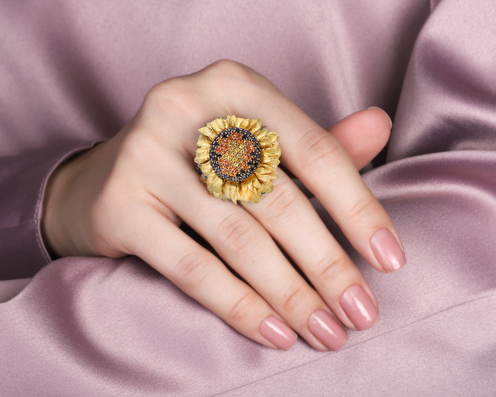 Оригинальное золотое кольцо с цветными камнями 3.63ct ANT Jewellery