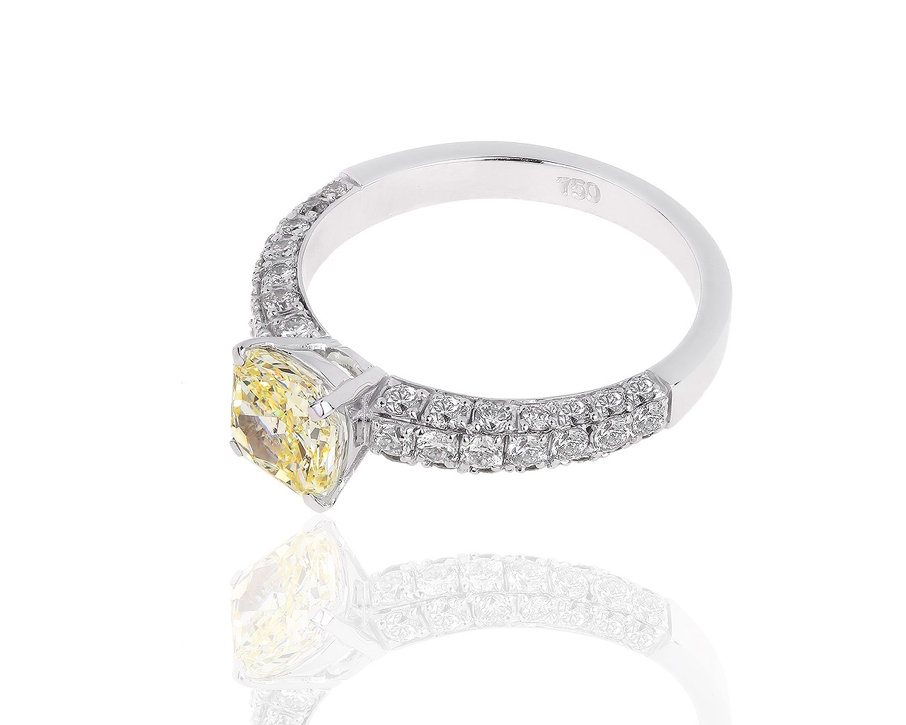Прекрасное золотое кольцо с бриллиантами 1.50ct