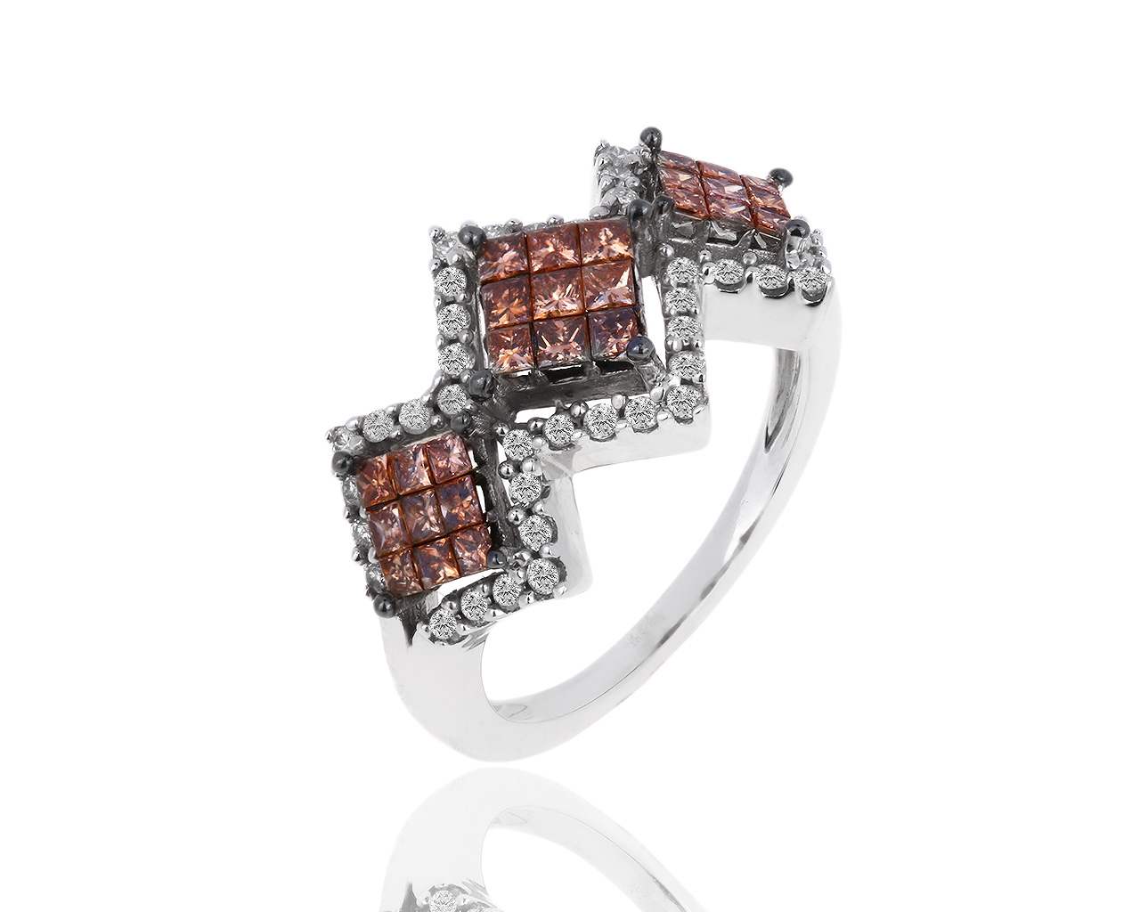 Золотое кольцо с белыми и коньячными бриллиантами 1.10ct 020419/7 Золотое кольцо с белыми и коньячными бриллиантами 1.10ct 020419/7
