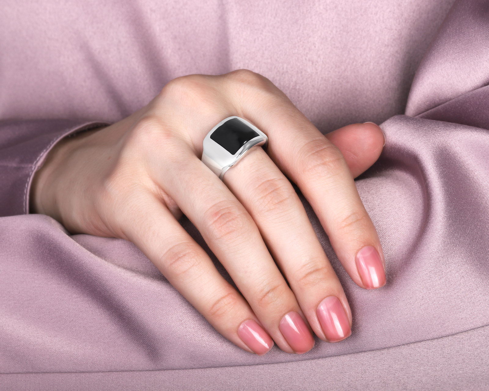 Оригинальное золотое кольцо с агатом 4.45ct Cartier Santos