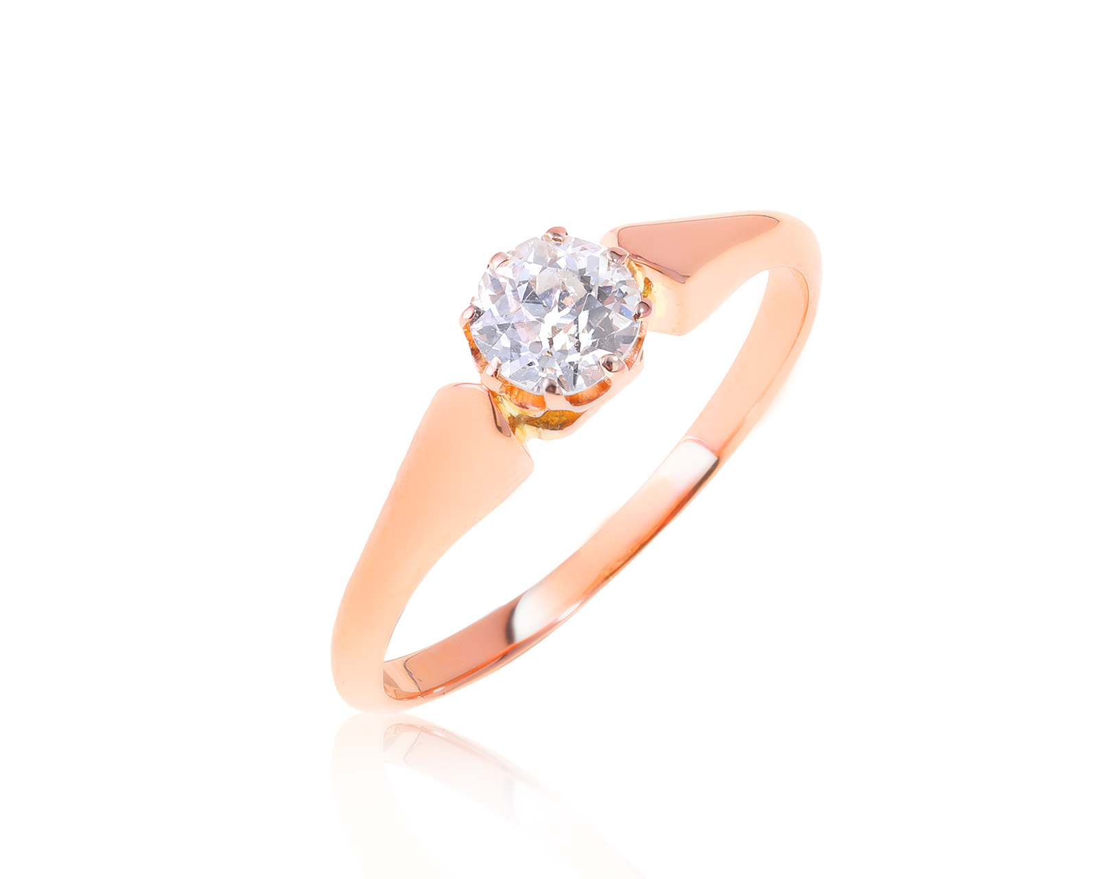 Красивое золотое кольцо с бриллиантом 0.37ct
