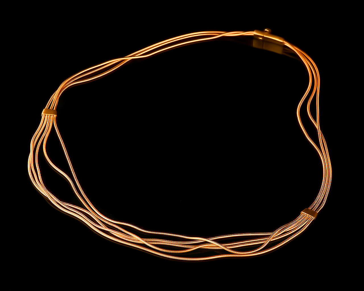 Изящное золотое колье с бриллиантом H.Stern 110317/1