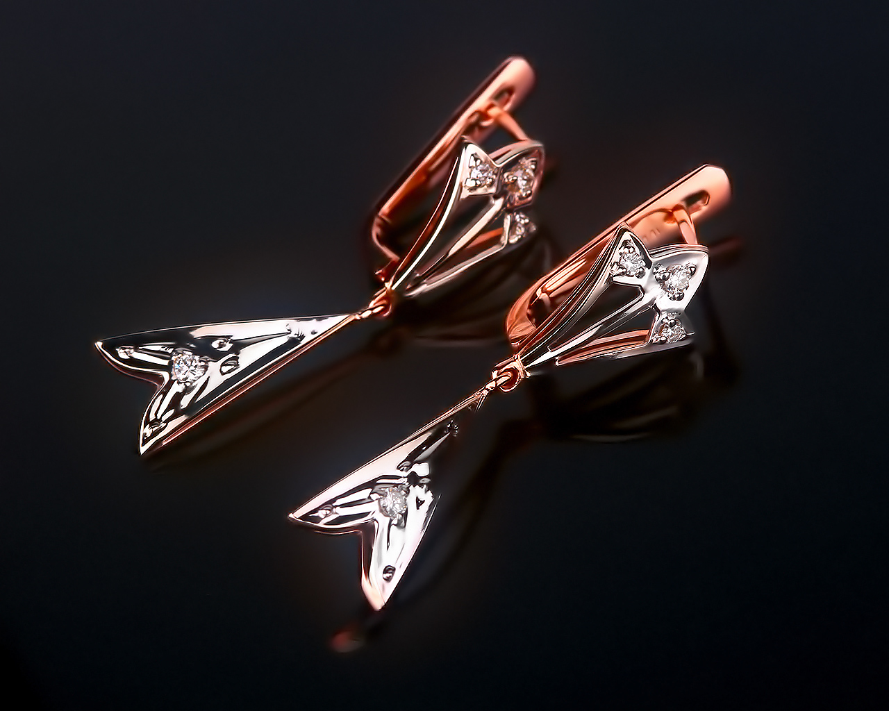 Изящные золотые серьги с бриллиантами 0.20ct 120217/14 Изящные золотые серьги с бриллиантами 0.20ct 120217/14