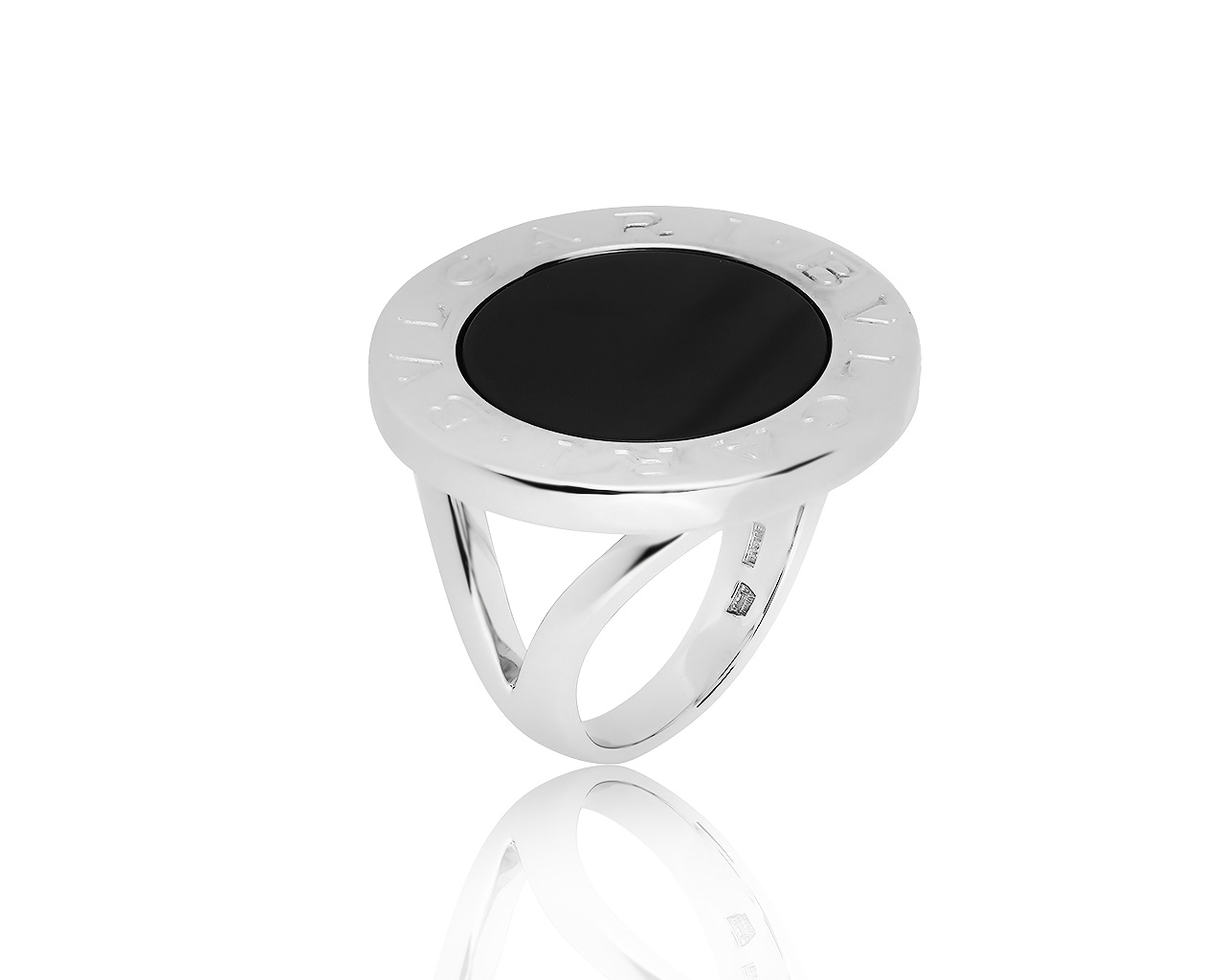 Оригинальное золотое кольцо с ониксом Bvlgari 270919/10 Оригинальное золотое кольцо с ониксом Bvlgari 270919/10