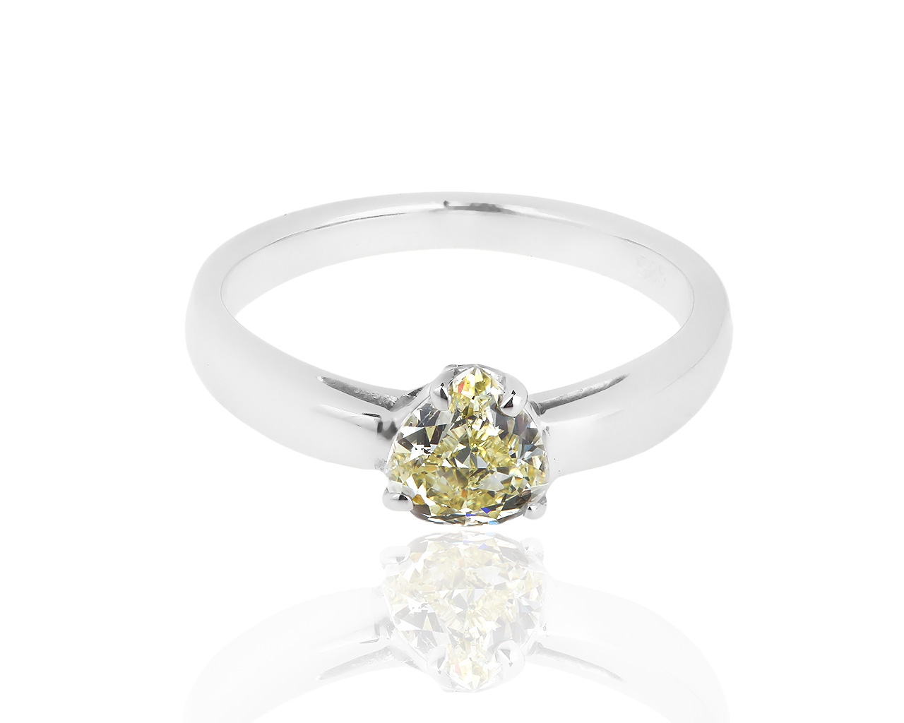 Необычное золотое кольцо с бриллиантом 0.63ct 041218/5 Необычное золотое кольцо с бриллиантом 0.63ct 041218/5