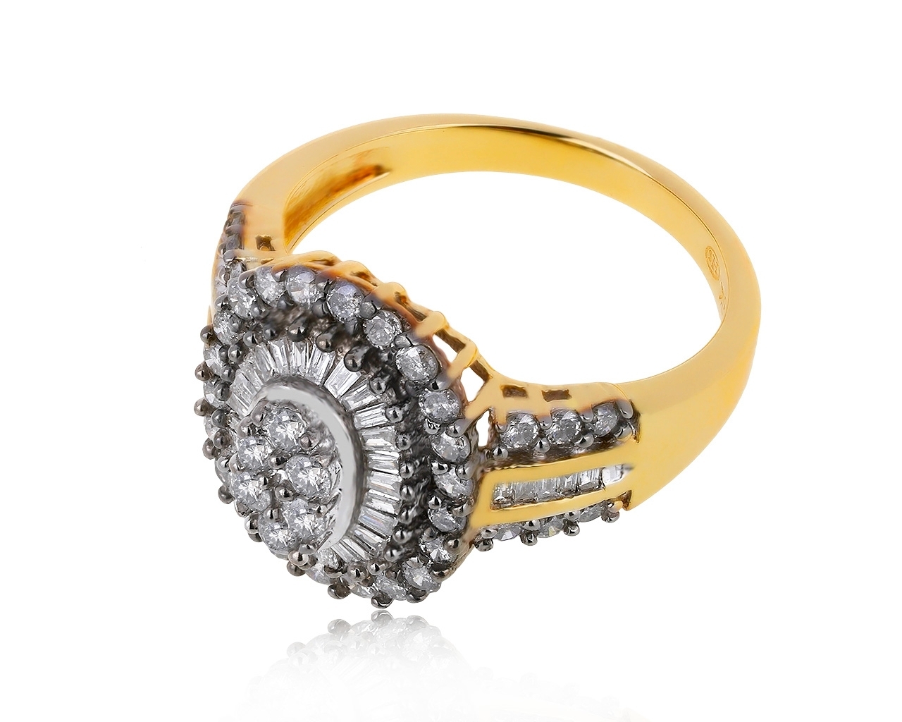 Красивое золотое кольцо с бриллиантами 1.05ct