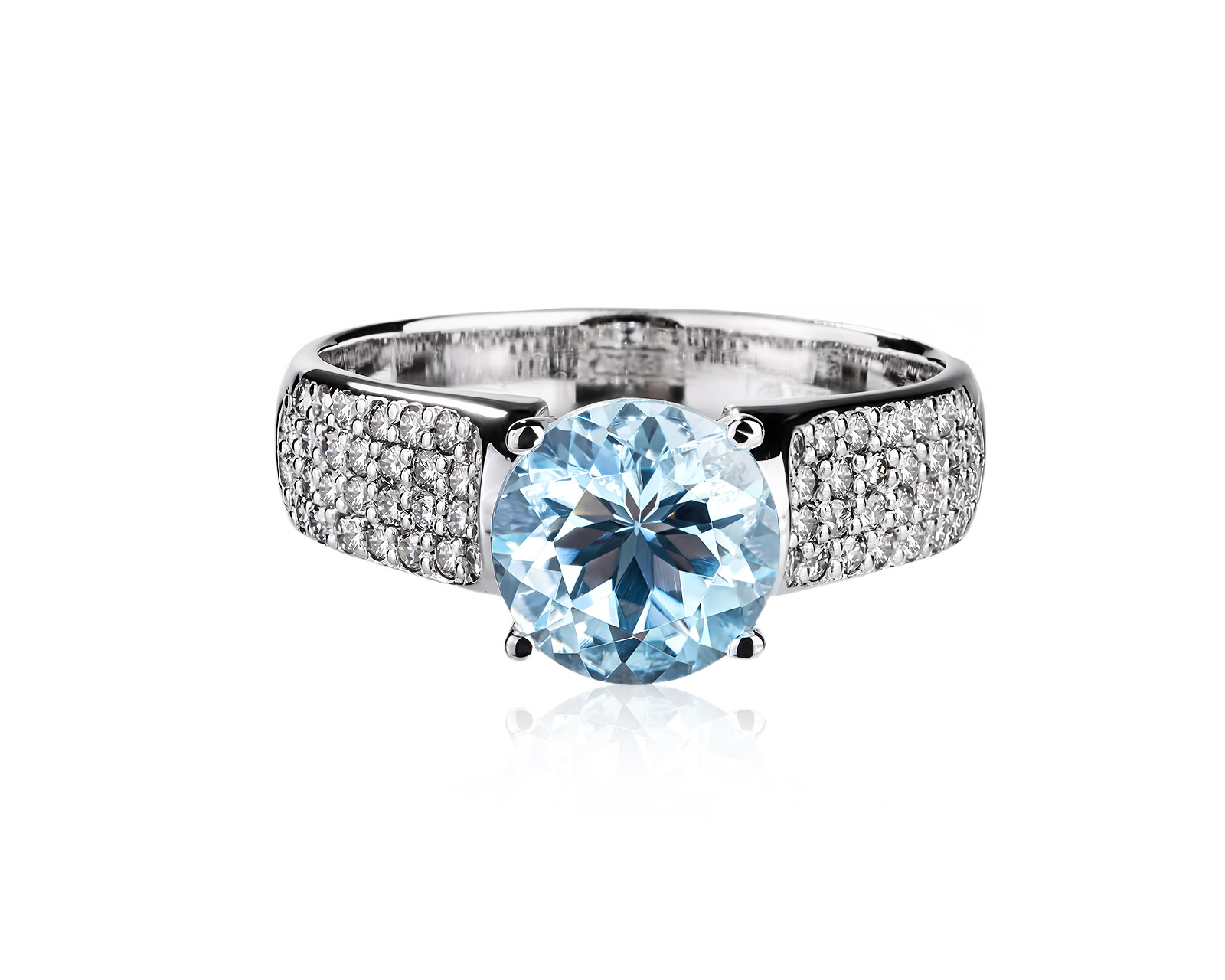 Золотое кольцо с аквамарином 2.00ct и бриллиантами 0.53ct