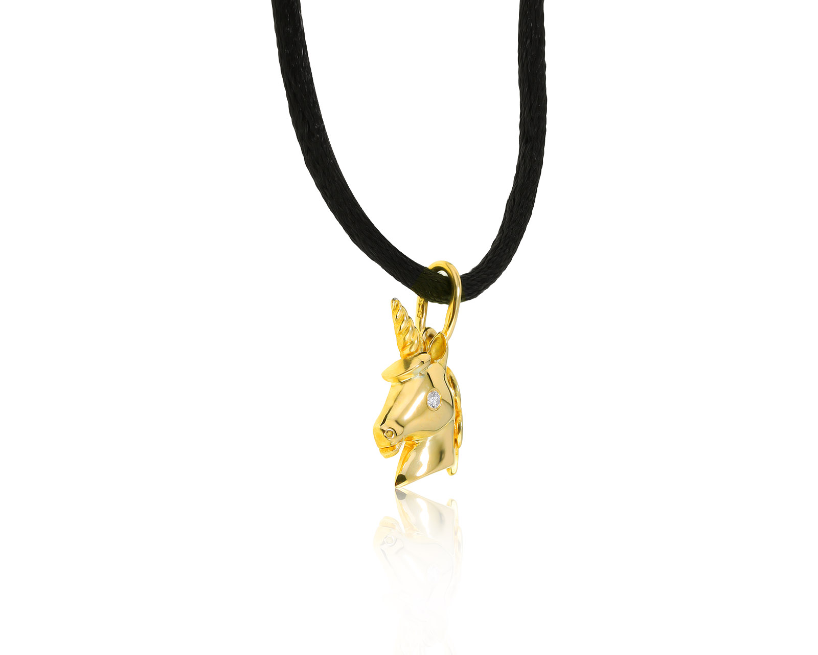 Прелестный золотой кулон с бриллиантом 0.02ct