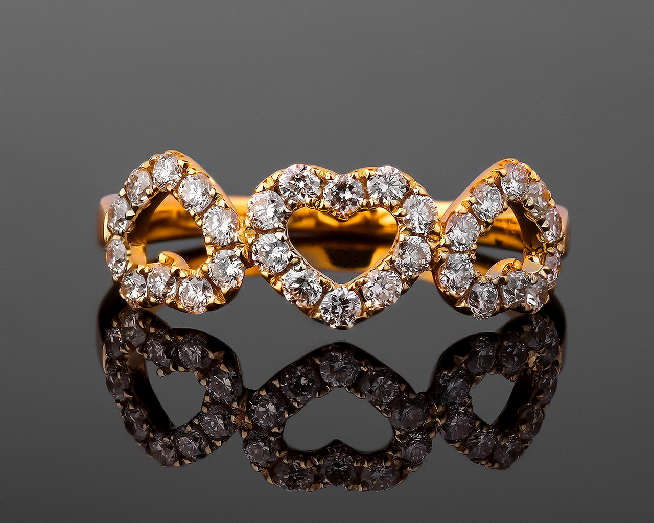 Романтичное золотое кольцо с бриллиантами 0.54ct 131117/7