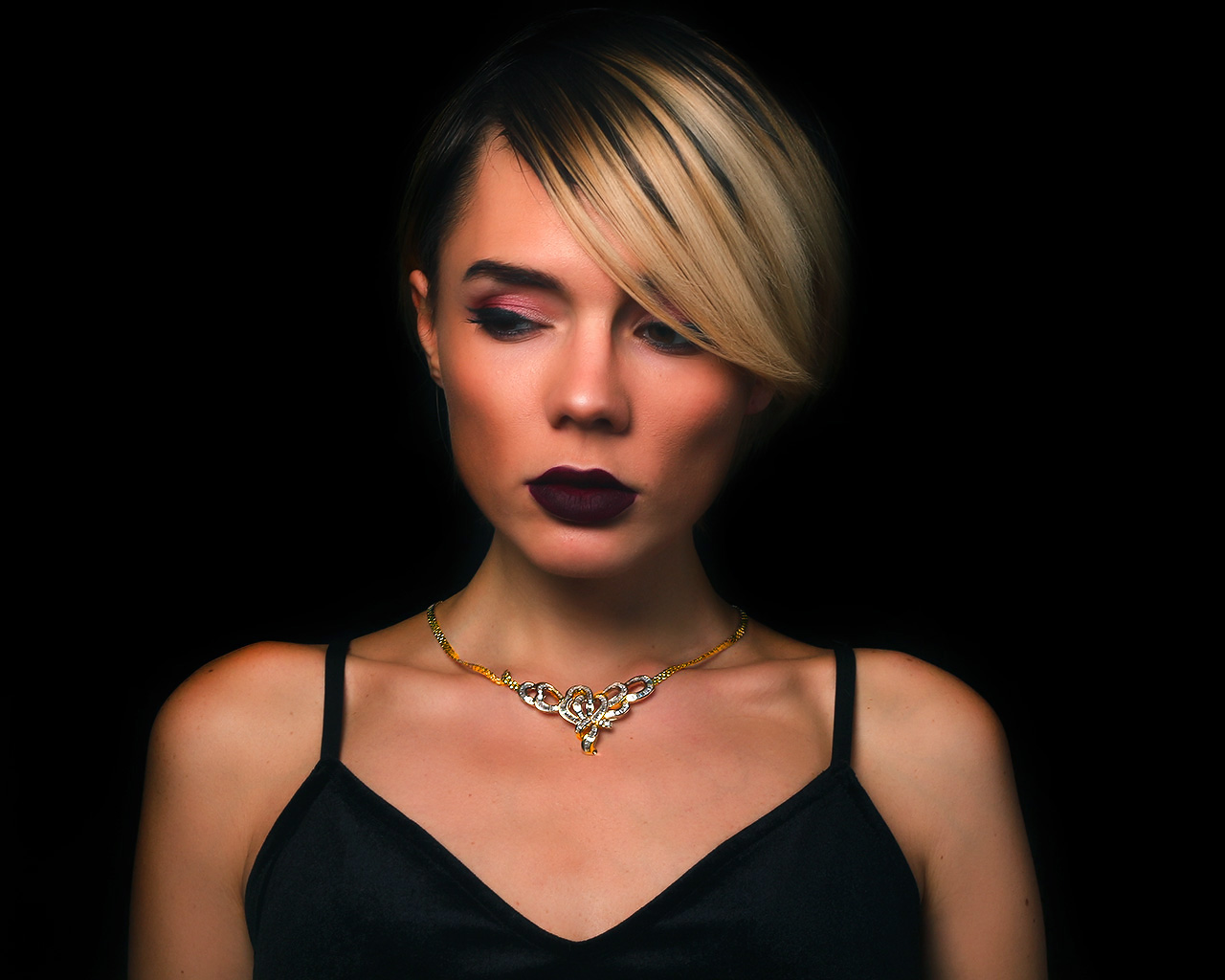 Королевское золотое колье с бриллиантами 4.18ct