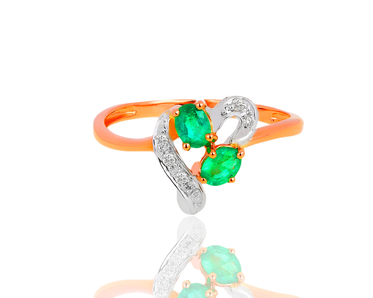 Золотое кольцо с изумрудами 0.26ct и бриллиантами 0.04ct 080518/26 Золотое кольцо с изумрудами 0.26ct и бриллиантами 0.04ct 080518/26