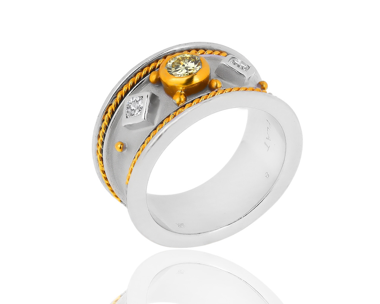 Платиновое кольцо с бриллиантами 0.44ct