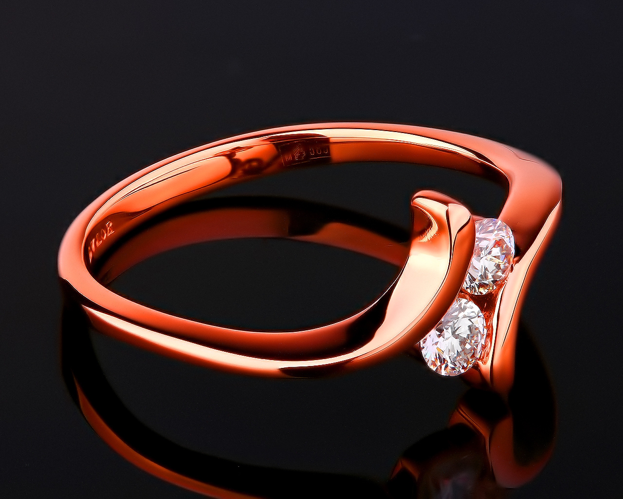 Изящное золотое кольцо с бриллиантами 0.34ct