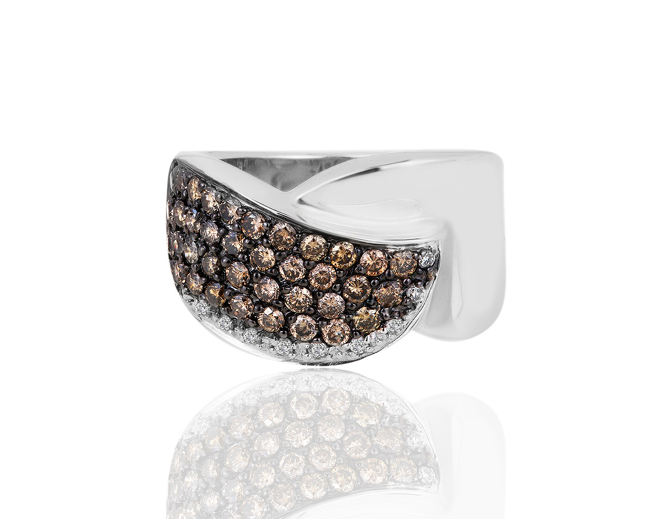 Золотое кольцо с коньячными и белыми бриллиантами 0.83ct gr7