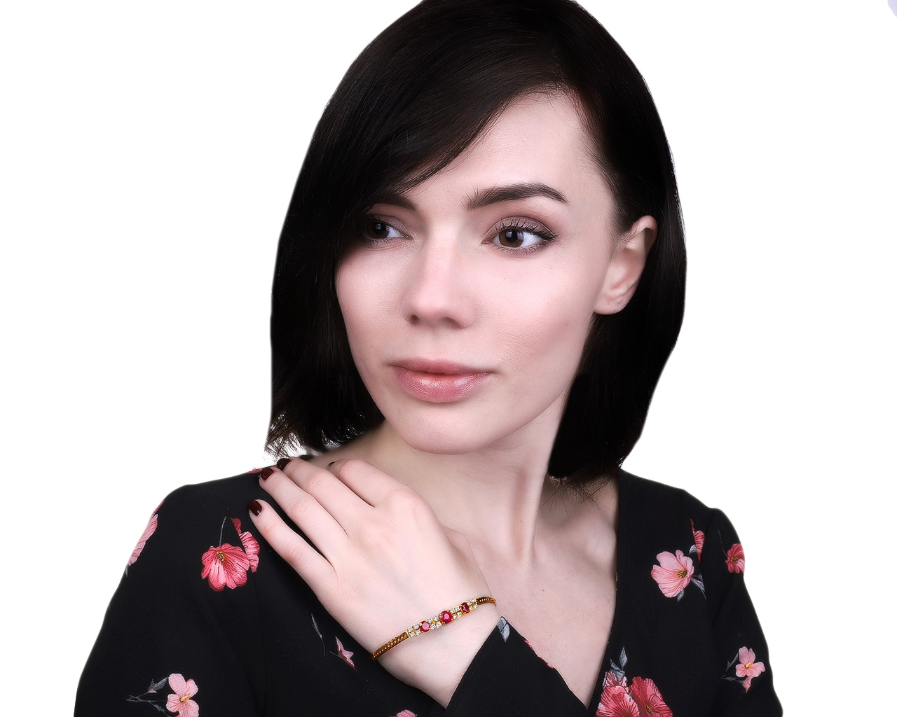Завораживающий золотой браслет с шпинелью 2.02ct